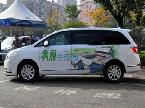 略阳户外车贴喷绘如何保持效果?